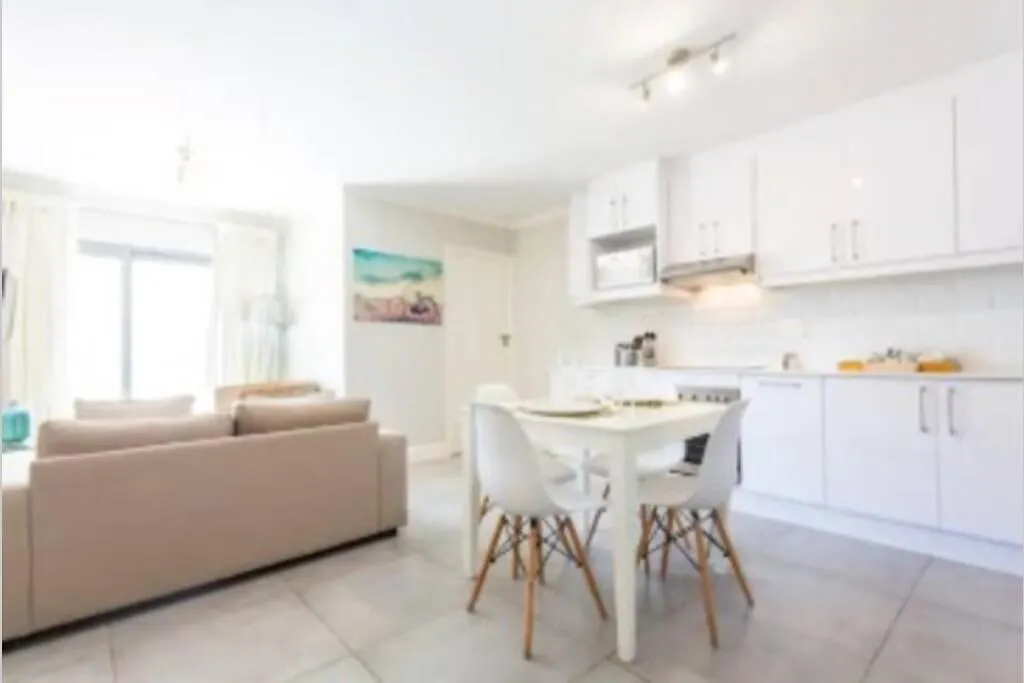 The Paragon Solo Modern Deluxe Central To Cape Town Apartment