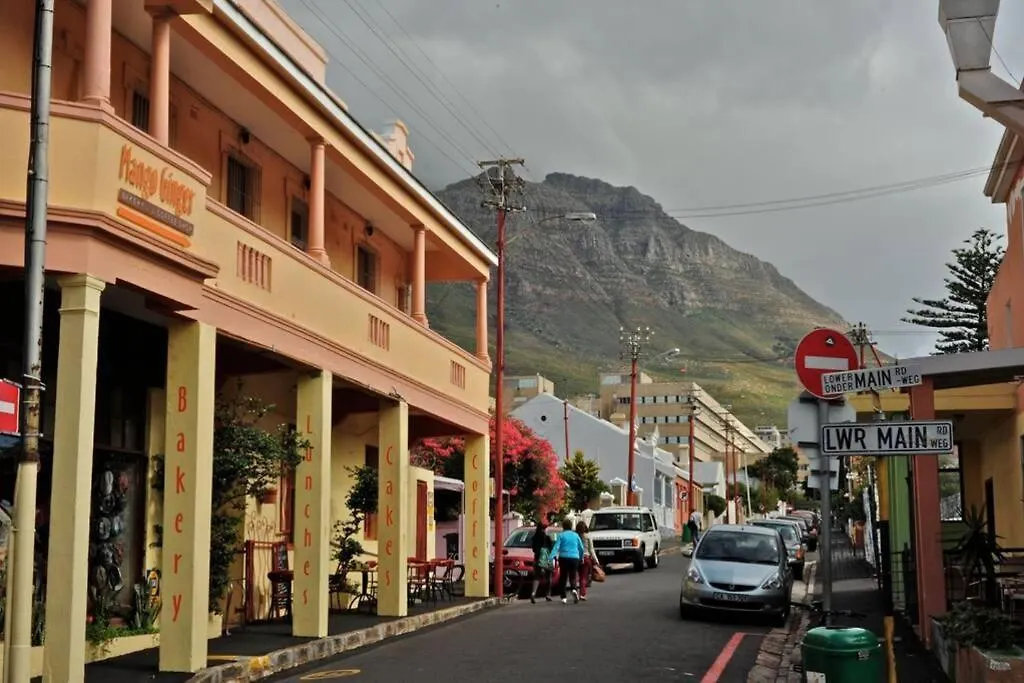 Apartment The Paragon Solo Modern Deluxe Central To Cape Town