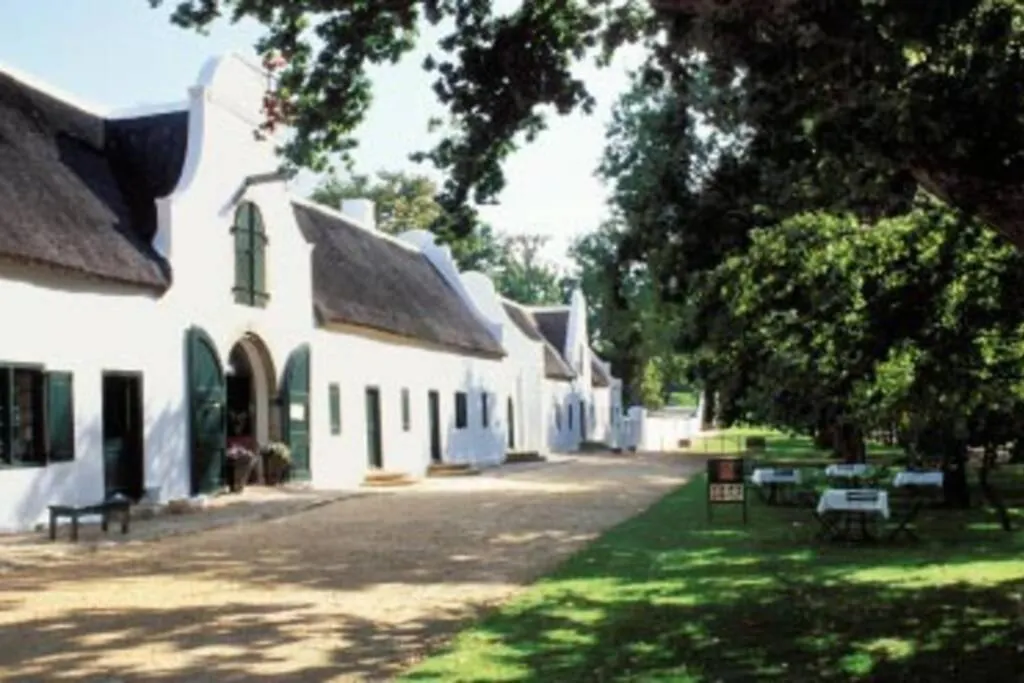 The Paragon Solo Modern Deluxe Central To Cape Town 0*,